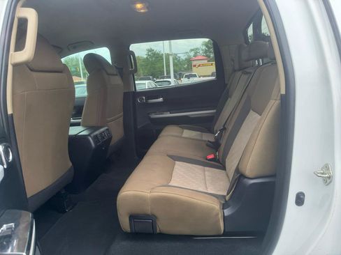 Used 2017 Toyota Tundra SR5 w/ SR5 Upgrade Package RWD image 30