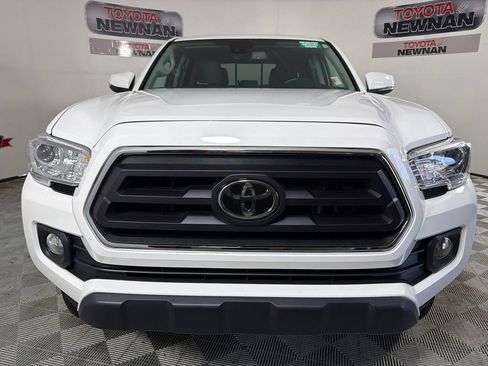 Used 2023 Toyota Tacoma SR5 w/ Technology Package AWD/4WD image 8