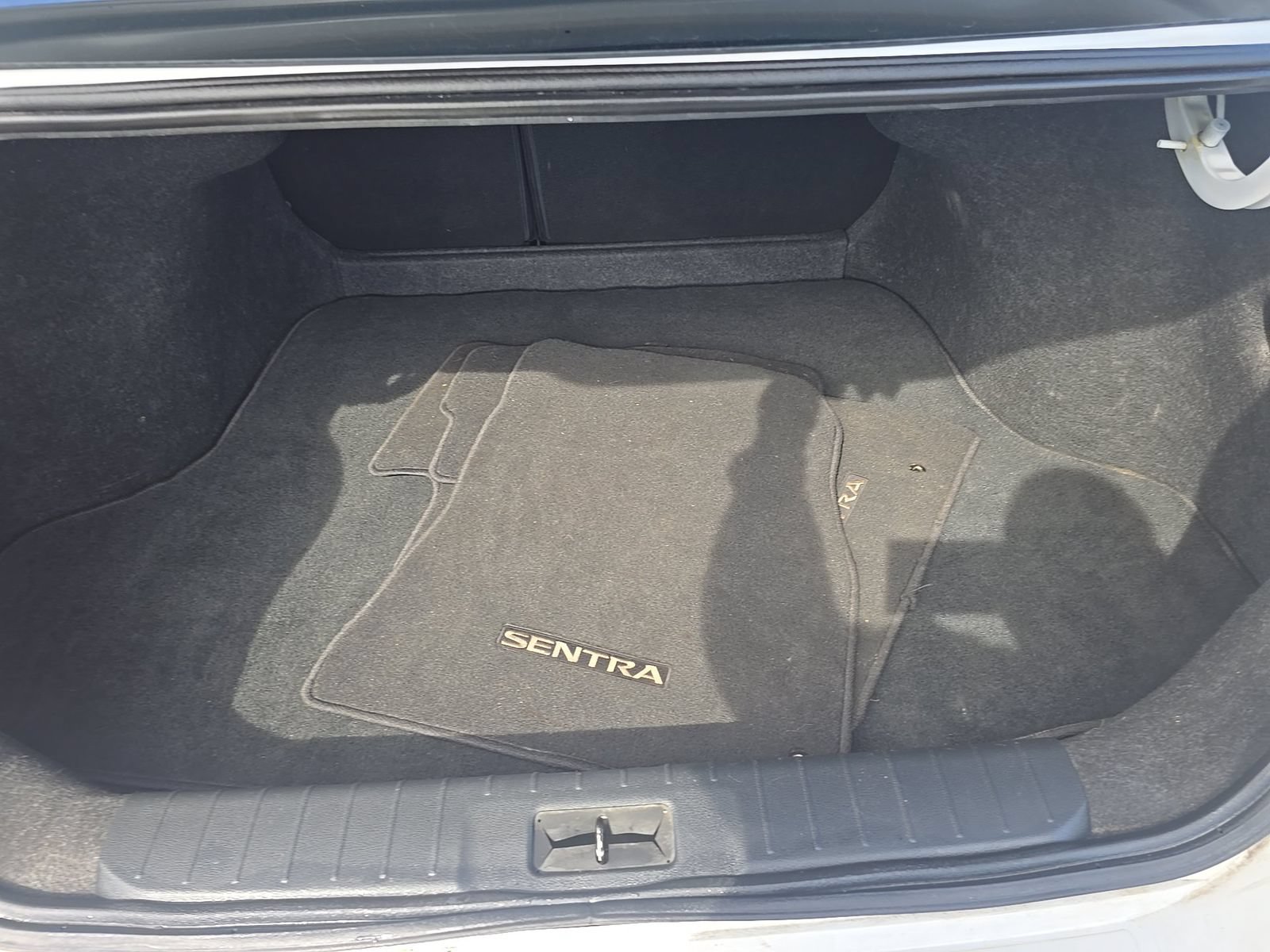 Used 2024 Nissan Sentra S FWD image 17