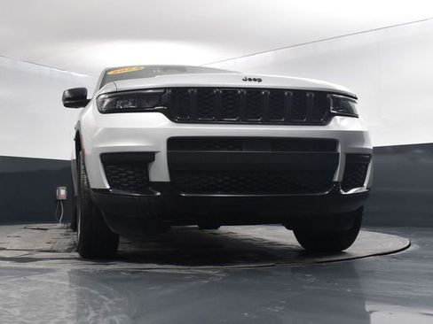 Used 2024 Jeep Grand Cherokee L Laredo image 52