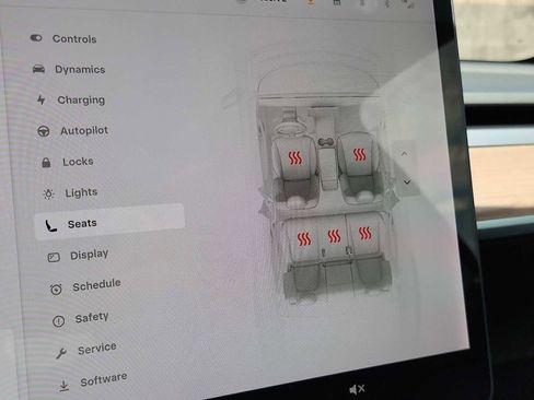 Used 2021 Tesla Model Y Performance image 28