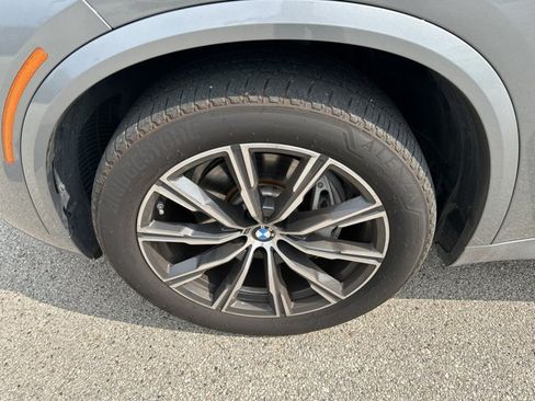 Used 2026 BMW X5 xDrive40i AWD/4WD image 9