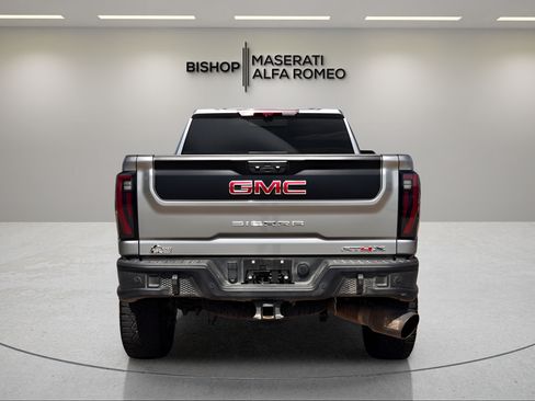 Used 2025 GMC Sierra 2500 AT4X w/ AT4X AEV Edition AWD/4WD image 4