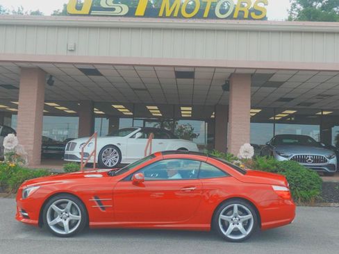 Used 2013 Mercedes-Benz SL 550 image 4