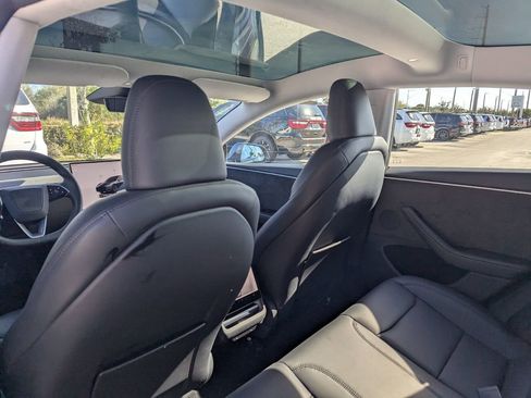 Used 2024 Tesla Model 3 Long Range AWD/4WD image 18