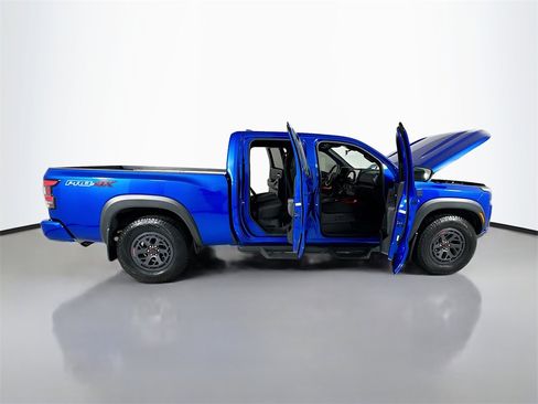 Used 2025 Nissan Frontier PRO-4X w/ Pro Convenience Package image 23