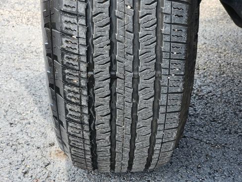 Used 2025 Jeep Wrangler Unlimited Sport AWD/4WD image 11