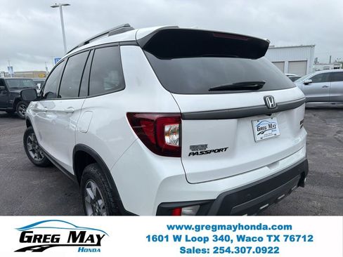Used 2023 Honda Passport TrailSport image 5