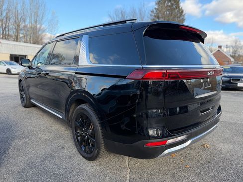 Used 2022 Kia Carnival SX Prestige image 5