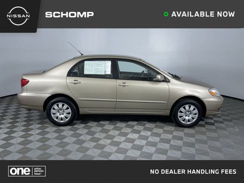 Used 2004 Toyota Corolla LE image 1