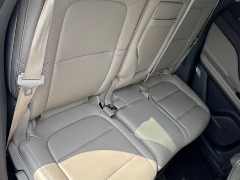 Used 2023 Lincoln Corsair FWD image 24