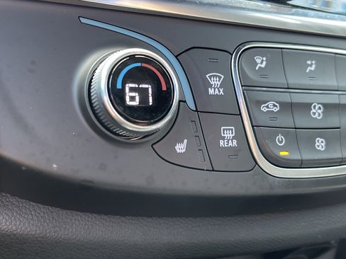 Used 2023 Chevrolet Traverse LT w/ LPO, Floor Liner Package image 32