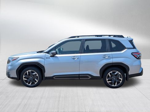 Used 2025 Subaru Forester Limited AWD/4WD image 4