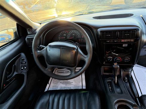 Used 2002 Chevrolet Camaro LT w/ Preferred Equipment Group 1 image 10