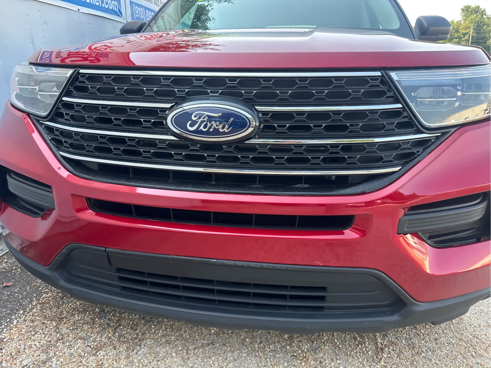 Used 2023 Ford Explorer XLT AWD/4WD image 11