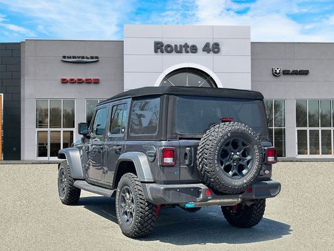 Used 2023 Jeep Wrangler Unlimited w/ Cold Weather Group AWD/4WD image 4