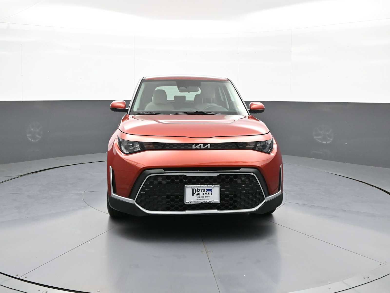 Certified 2023 Kia Soul LX w/ Option Group 015 FWD image 2