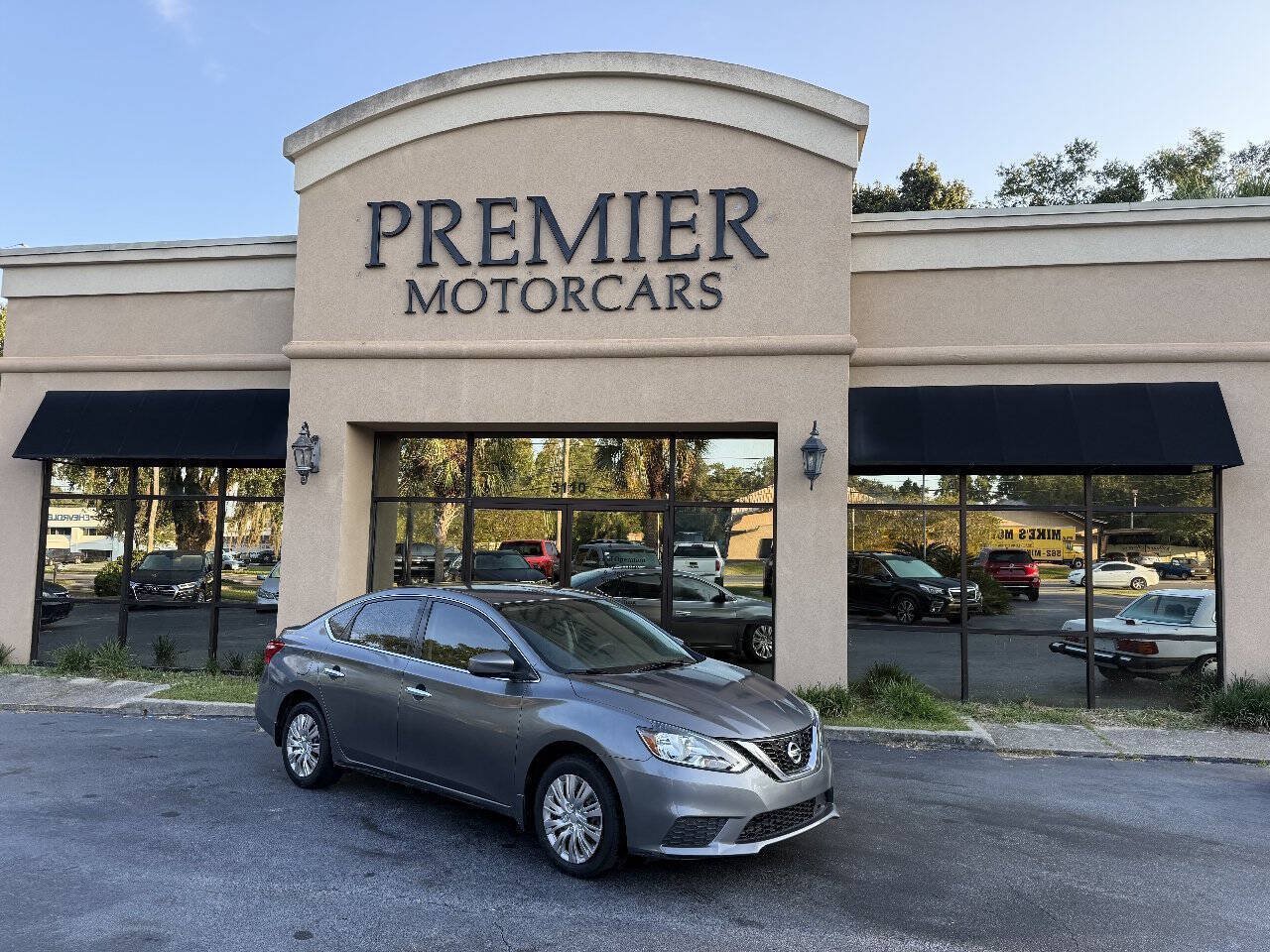 Used 2018 Nissan Sentra S FWD image 1
