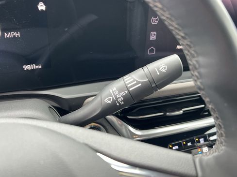 Used 2024 Buick Envista Avenir image 35