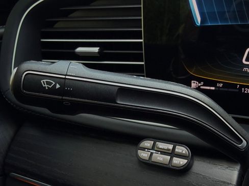 Used 2022 Mercedes-Benz GLE 63 AMG S image 33