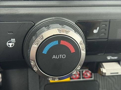 Certified 2025 Toyota Tacoma TRD Sport image 19