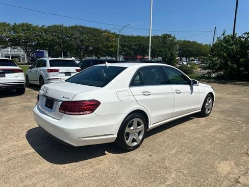 Used 2016 Mercedes-Benz E 350 4MATIC Sedan w/ Premium Package image 5