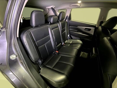 Used 2023 Nissan Murano SV image 25