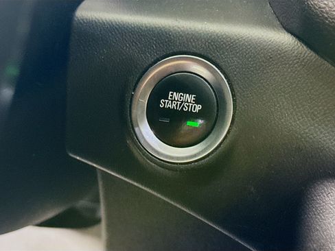 Used 2020 GMC Terrain SLE image 21