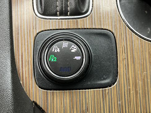 Used 2019 GMC Acadia SLE AWD/4WD image 16