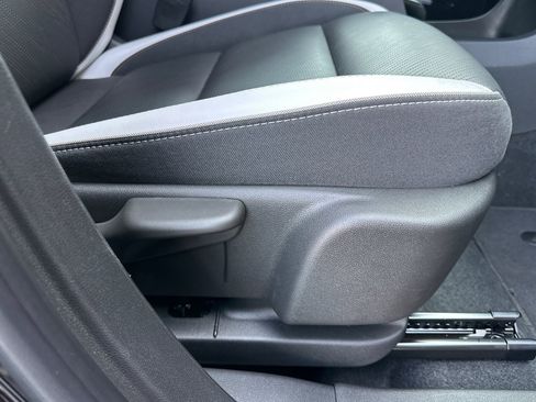 Used 2025 Buick Envision Sport Touring image 24