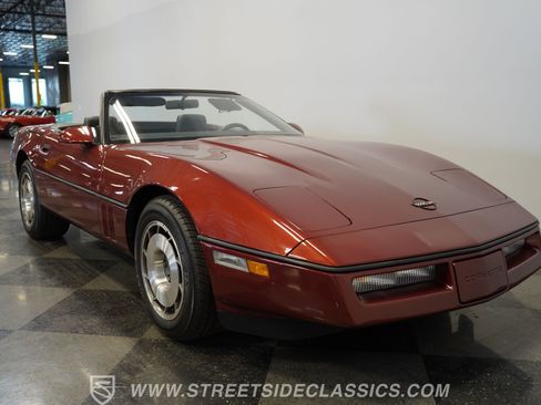 Used 1987 Chevrolet Corvette Convertible RWD image 17