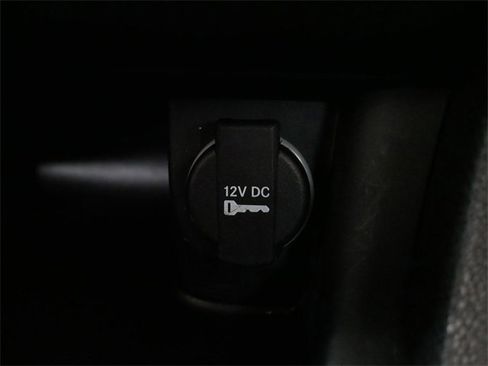 Used 2017 Dodge Charger SXT image 23