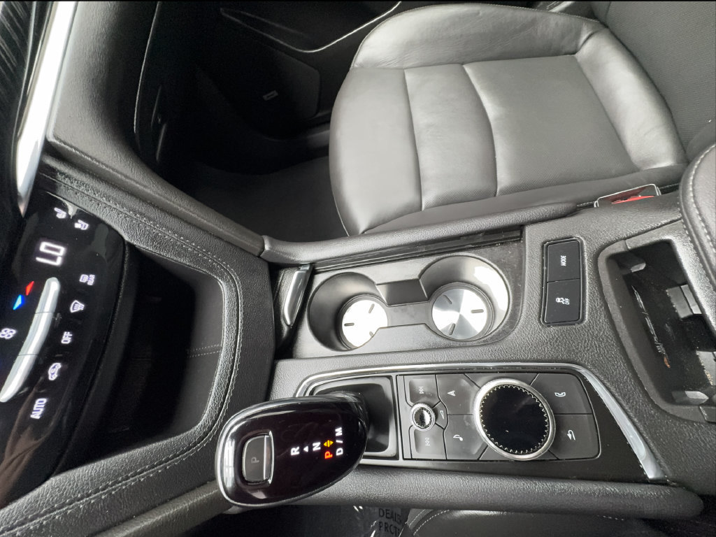 Used 2025 Cadillac XT6 Premium Luxury AWD/4WD image 55