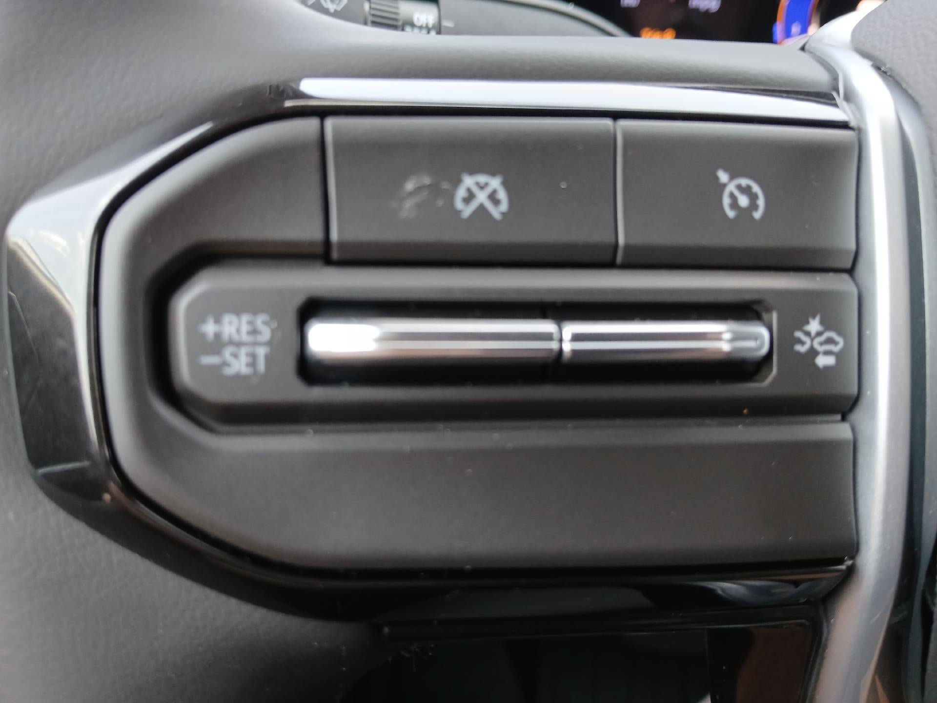 New 2026 Chevrolet Colorado ZR2 w/ Technology Package AWD/4WD image 25