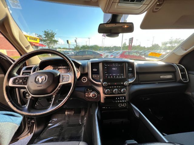 Used 2019 RAM 1500 Big Horn AWD/4WD image 13