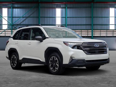 Used 2026 Subaru Forester Premium AWD/4WD image 6
