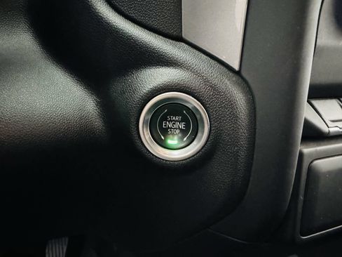 Used 2022 Chevrolet Silverado 1500 Custom AWD/4WD image 13