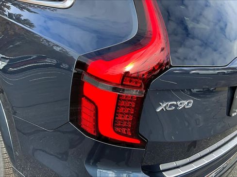 New 2026 Volvo XC90 B6 Ultra w/ Protection Package Premier image 5