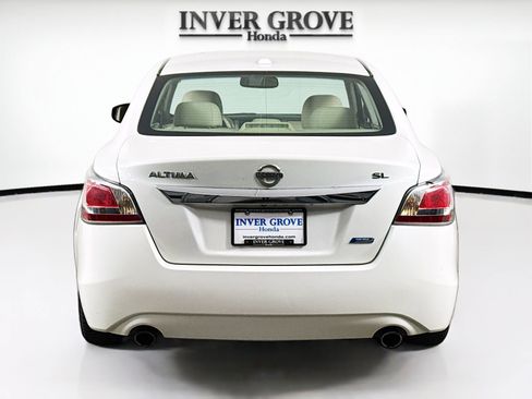 Used 2014 Nissan Altima 2.5 SL w/ Technology Package FWD image 6