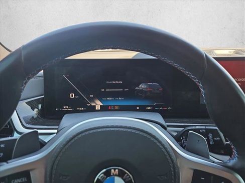 Used 2025 BMW X5 M60i w/ Executive Package image 11