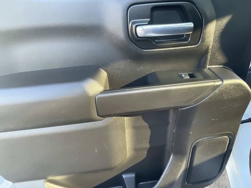 Used 2022 Chevrolet Silverado 1500 Custom RWD image 13