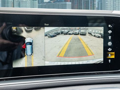 Used 2022 Mercedes-Benz GLE 350 4MATIC image 34