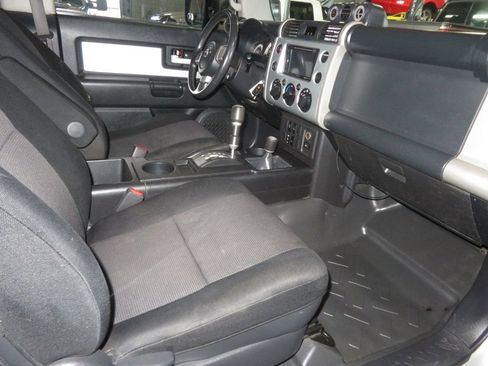 Used 2007 Toyota FJ Cruiser 4WD image 31