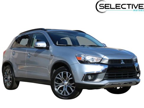 Used 2017 Mitsubishi Outlander Sport SEL image 1