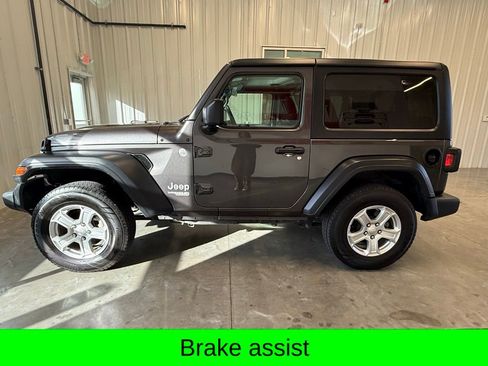 Used 2020 Jeep Wrangler Sport image 7