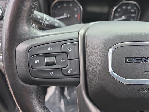 Used 2022 GMC Sierra 1500 Denali w/ Denali Premium Package image 16