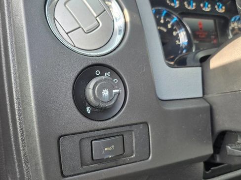 Used 2014 Ford F150 XLT w/ Equipment Group 302A Luxury AWD/4WD image 13