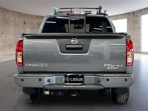 Used 2020 Nissan Frontier PRO-4X w/ Pro-4x Utility Package image 6