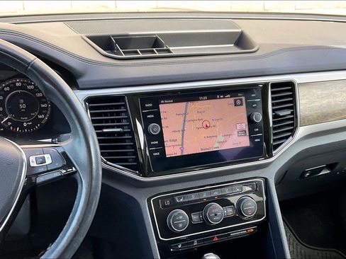 Used 2019 Volkswagen Atlas SEL Premium image 5