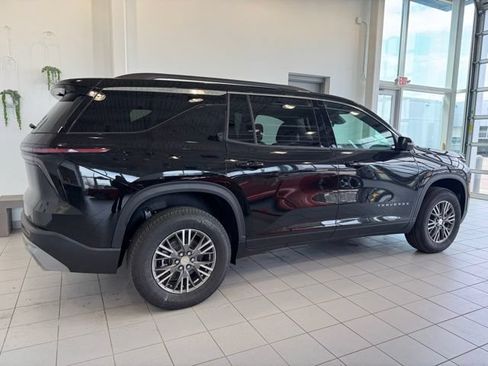 New 2026 Chevrolet Traverse LT w/ Driver Confidence Package AWD/4WD image 35